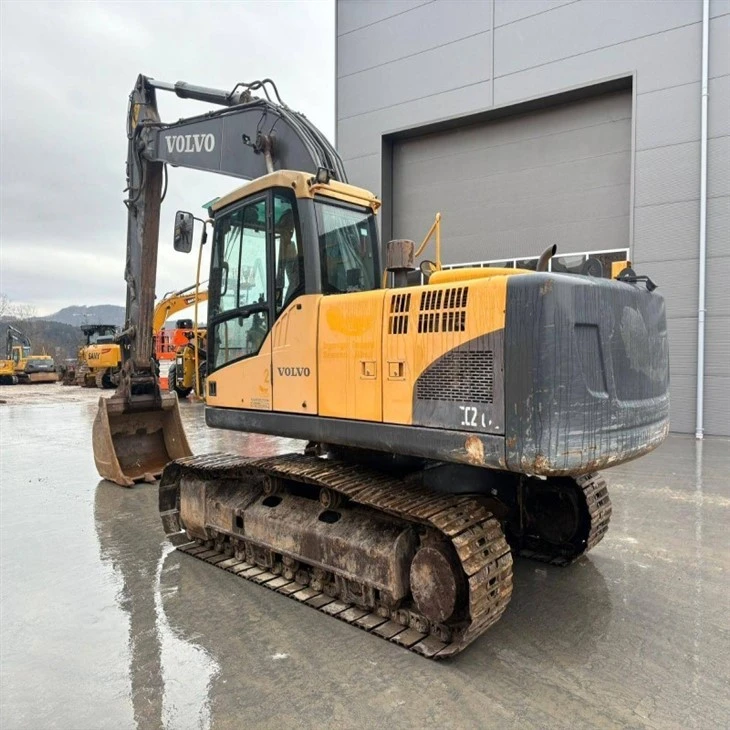 VOLVO EC210 Crawler Excavator suppliers